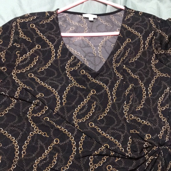 2/$50 Black chain top - Picture 2 of 4